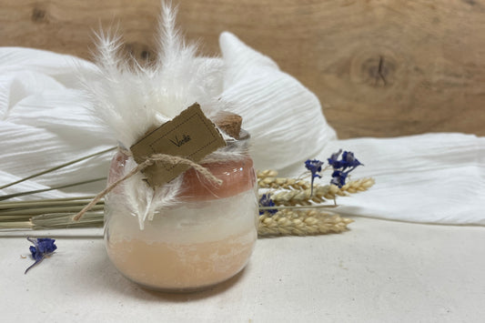 Geurkaarsje in een potje