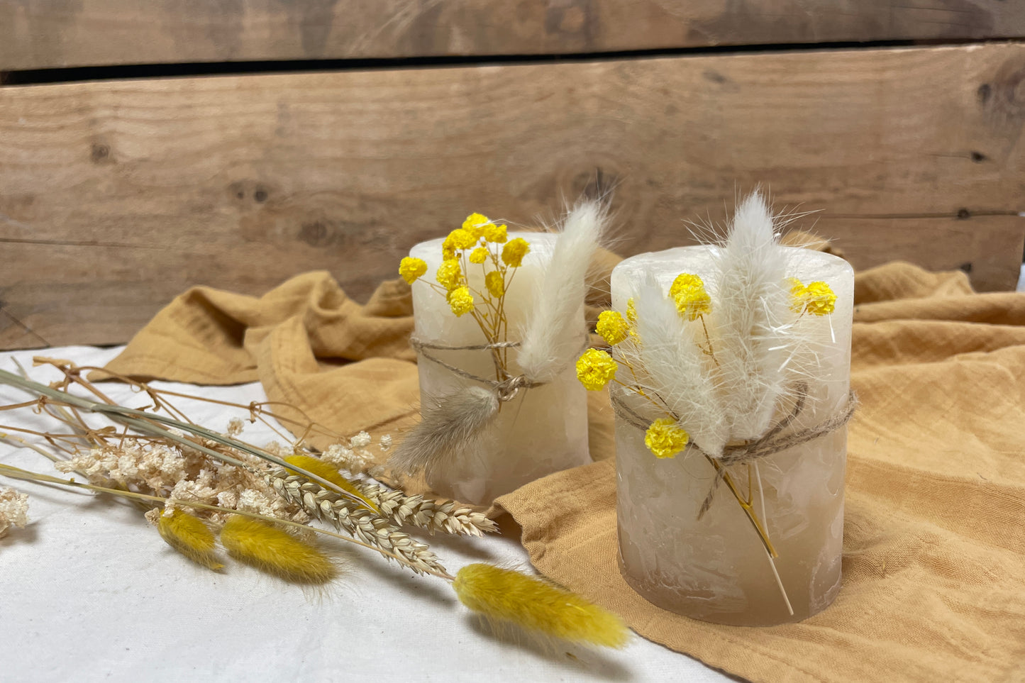 Stompkaars met droogbloemetjes